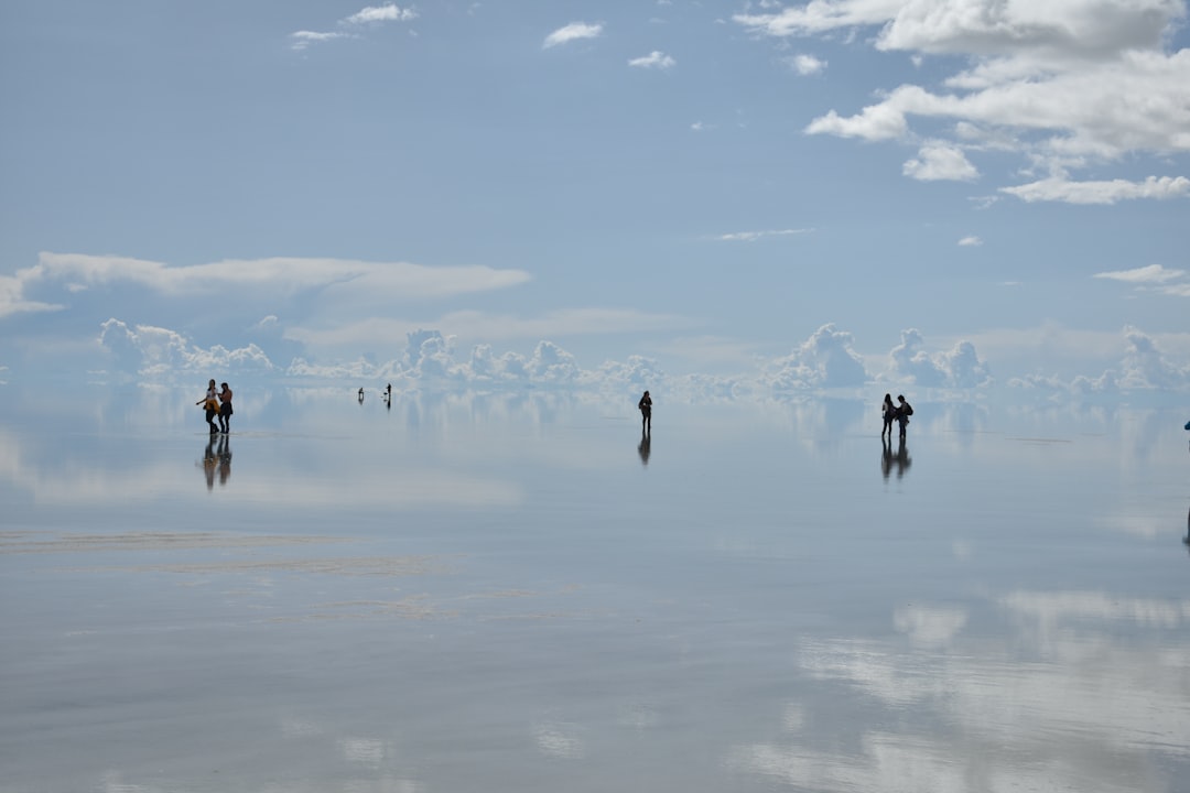 Salar de Uyuni : le désert de sel des volcans boliviens - Uyuni | Secret World Trip Planner