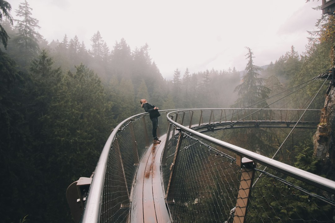 Capilano Bridge: 70 Meters Above the River - North Vancouver | Secret World Trip Planner