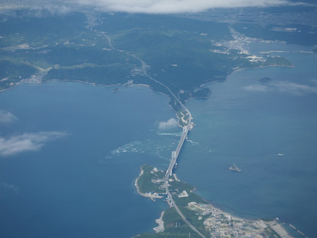 Akashi Kaikyō: dentro la torre del ponte più lungo del mondo - Kobe | Secret World Trip Planner
