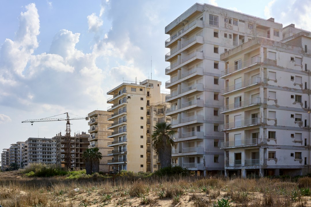 Varosha : les palais fantômes de Famagouste - 4X93+3VJ | Secret World Trip Planner