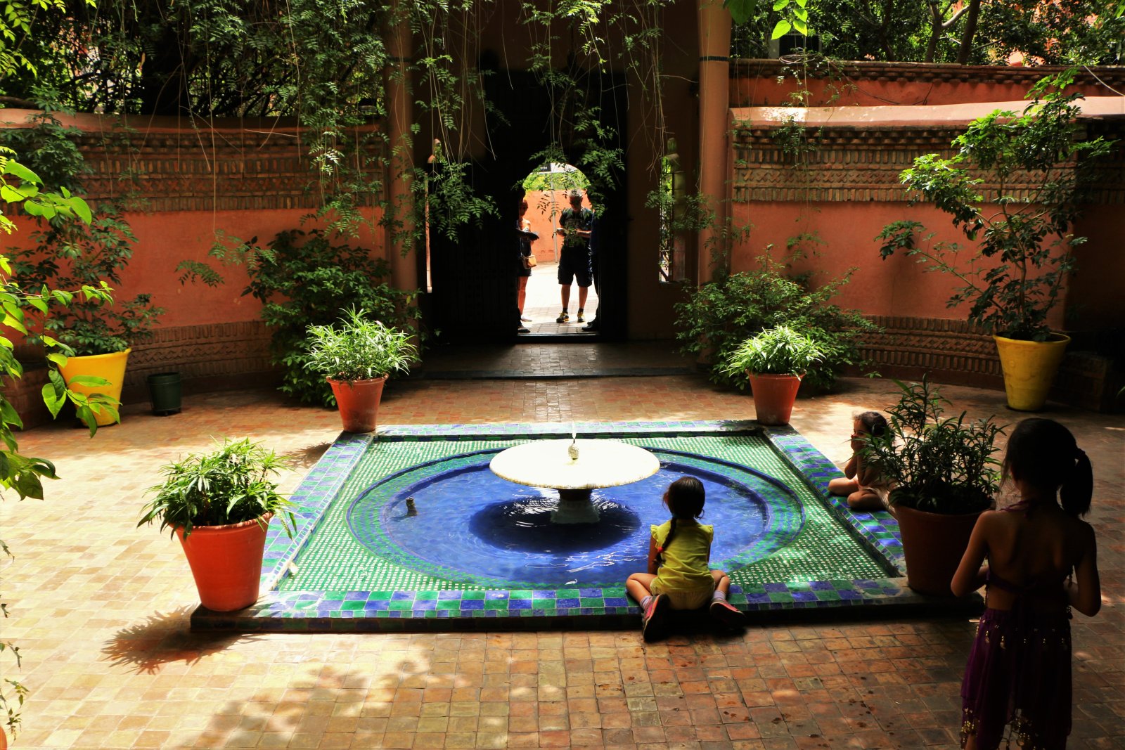 Rue Yves St Laurent Marrakech: Ya Majorelle Bustani - Marrakech | Secret World Trip Planner