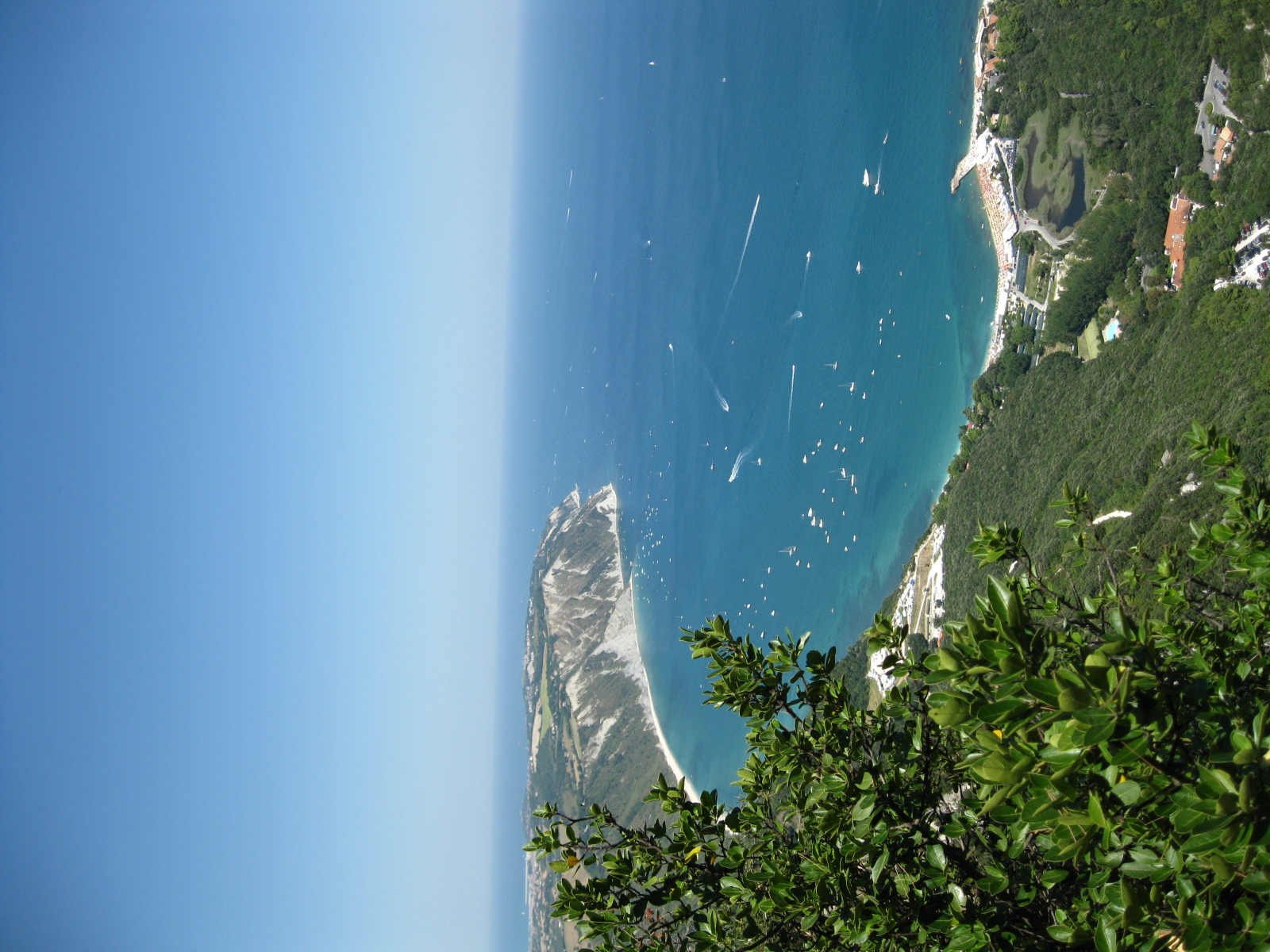 Značky a potraviny / I Moscioli - Monte Conero | Secret World Trip Planner