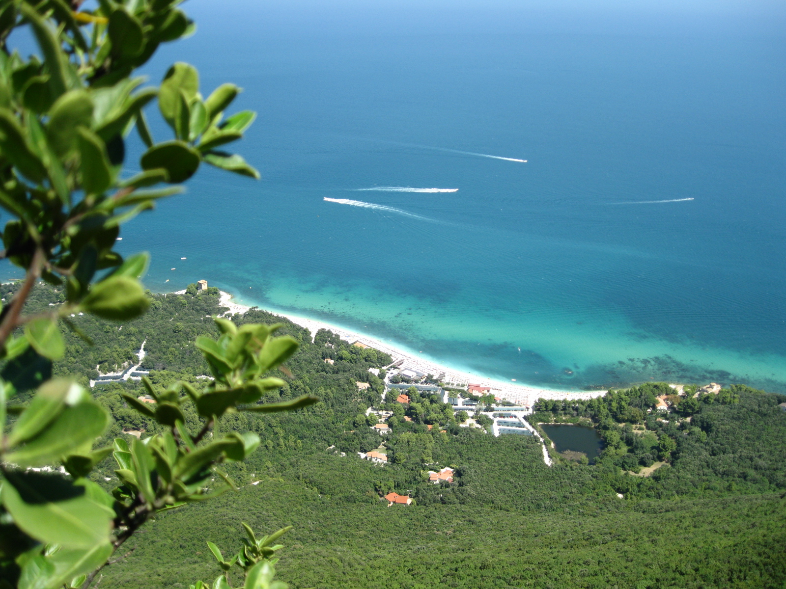 Značky a potraviny / I Moscioli - Monte Conero | Secret World Trip Planner