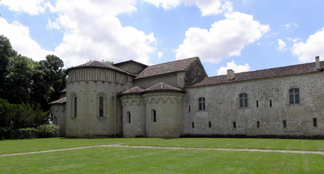 Abbaye de Flaran - Valence-sur-Baïse | Secret World Trip Planner