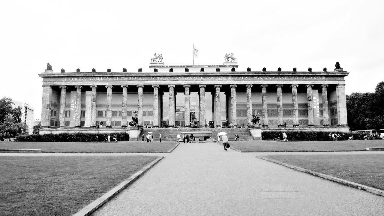 Karl Friedrich Schinkel’s Altes Museum - Berlin | Secret World Trip Planner