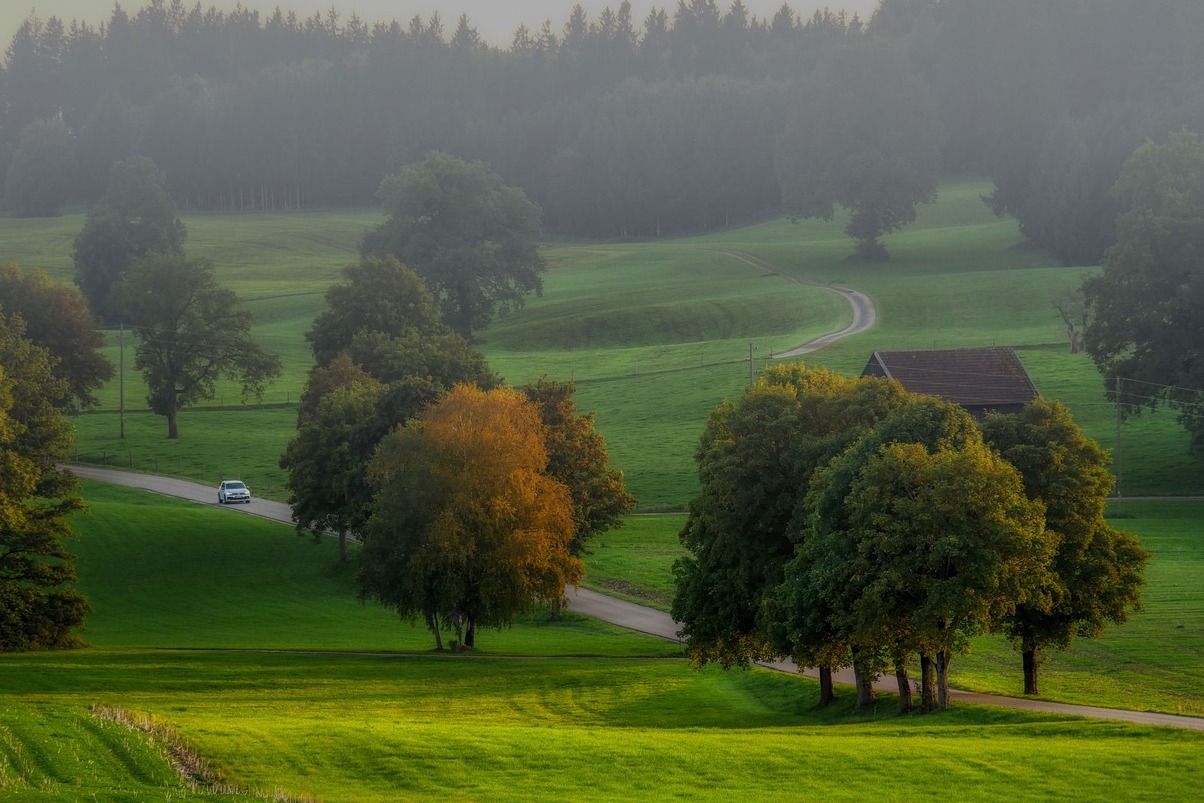 Au milieu de collines verdoyantes - Salò | Secret World Trip Planner