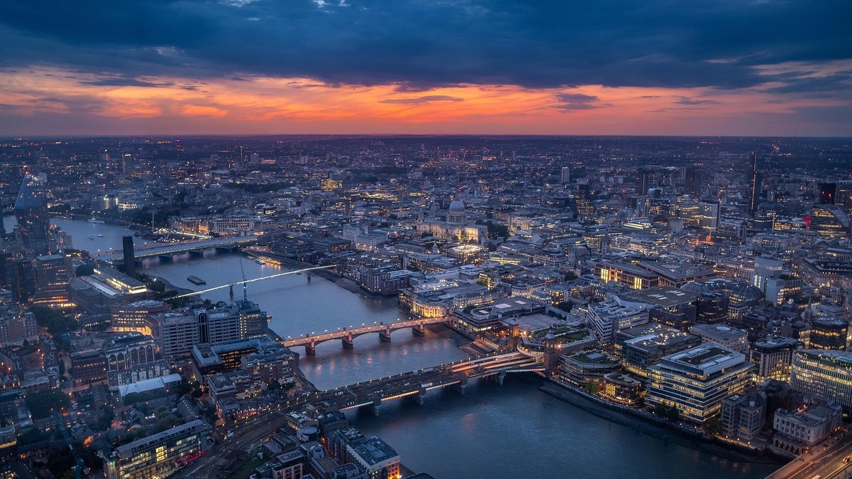 Londona un slavenā Rosetta Stone - Bloomsbury | Secret World Trip Planner