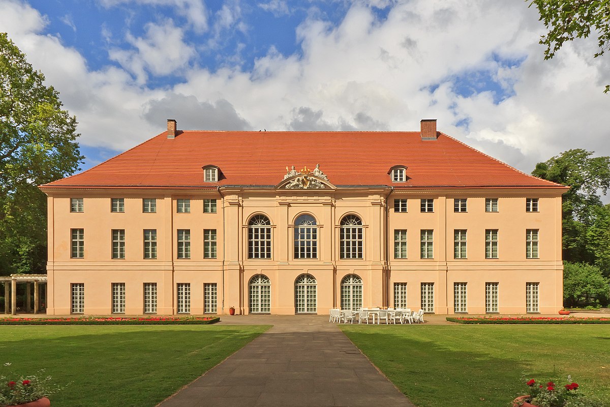 Palais de Schönhausen - Berlin | Secret World Trip Planner