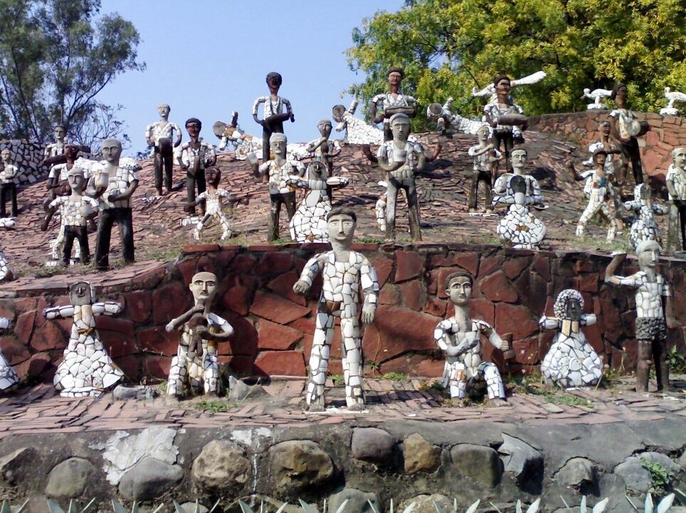 Nek Chand, un jardin de chutes d'eau et de sculptures faites à la main — Chandigarh