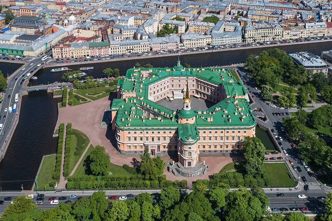 Sankt Petersburg: The Michajlovsky Castle — Sankt-Peterburg