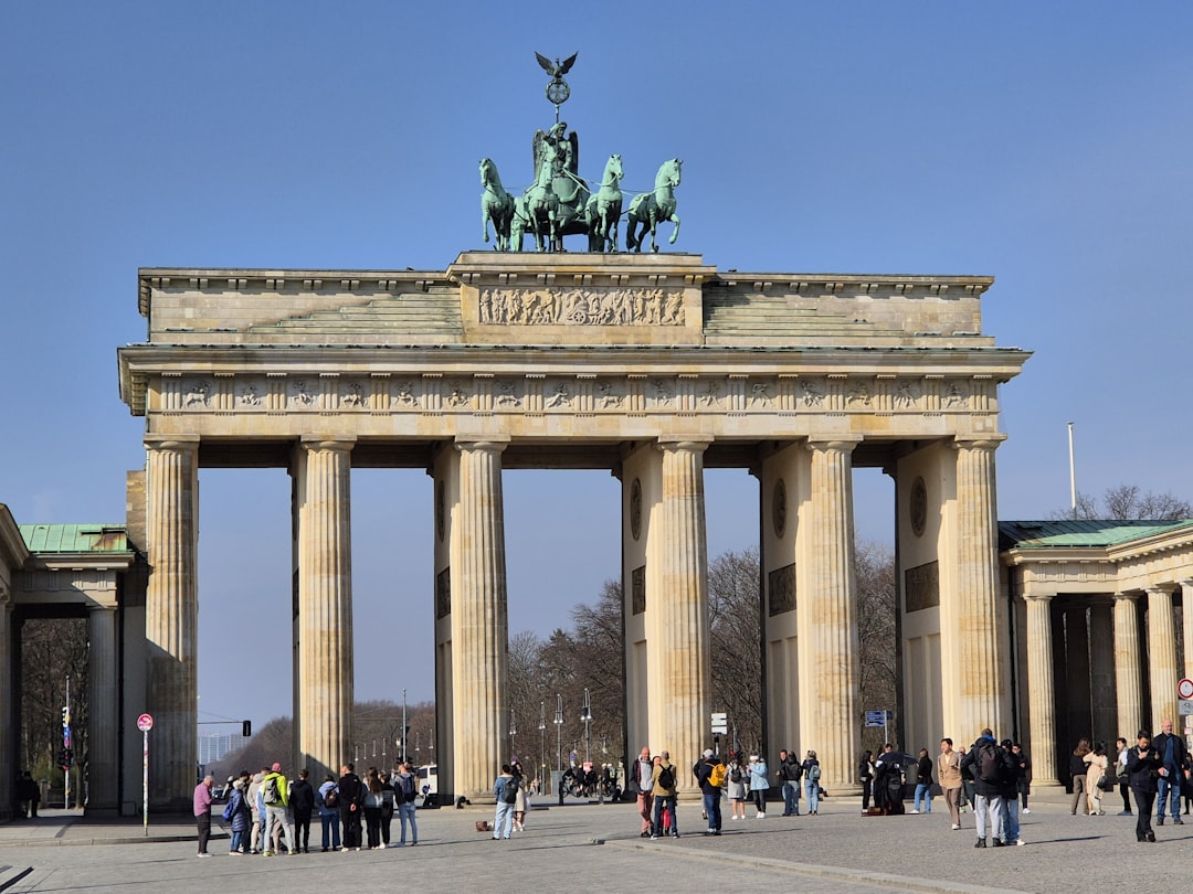 Berlin | La Porte de Brandebourg - Berlin | Secret World Trip Planner