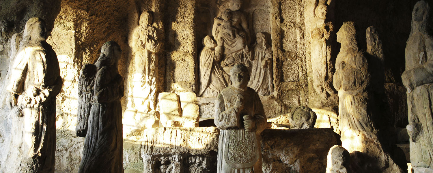 چرچ کے Piedigrotta - Pizzo | Secret World Trip Planner