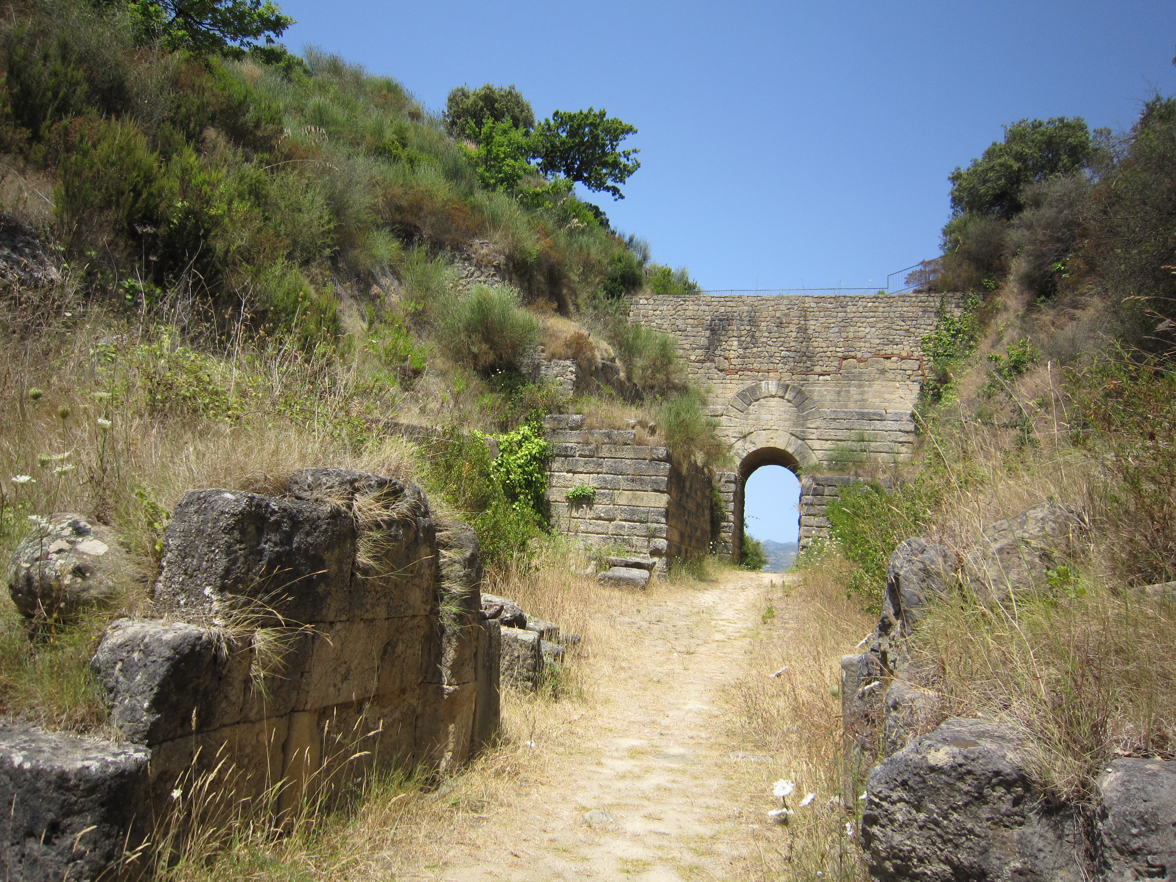 Velia kutha Parmenides lan Zeno | Secret World Trip Planner