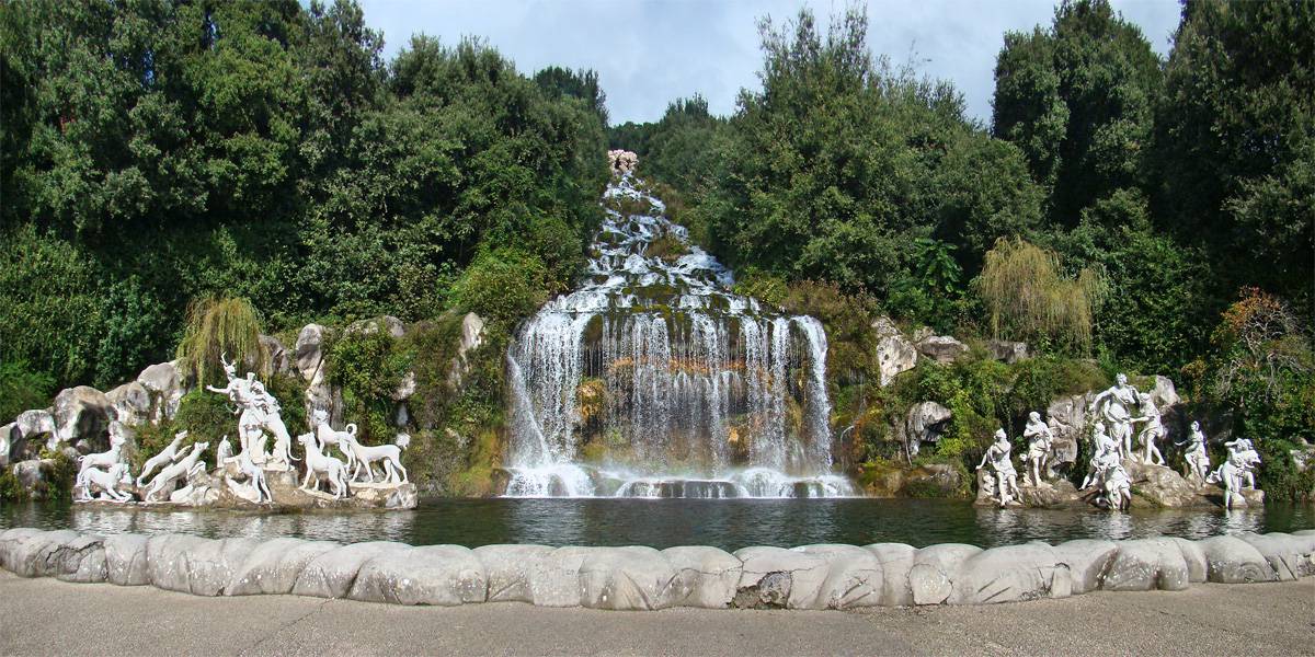 Fontaine et cascade de Diane et Actéon - Caserta | Secret World Trip Planner