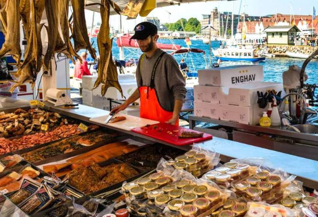 Marché aux poissons - Strandkaien 3 | Secret World Trip Planner