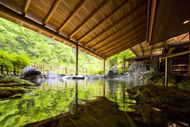 L'hotel più antico del mondo: Nishiyama Onsen Keiunkan - Hayakawa | Secret World Trip Planner