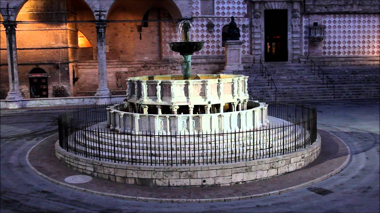 Fontana Maggiore.KGM  - Perugia | Secret World Trip Planner