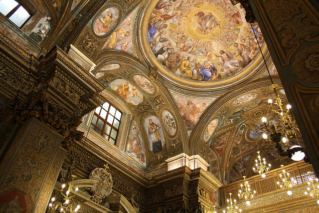 Salerno: Kirche von San Giorgio - Salerno | Secret World Trip Planner