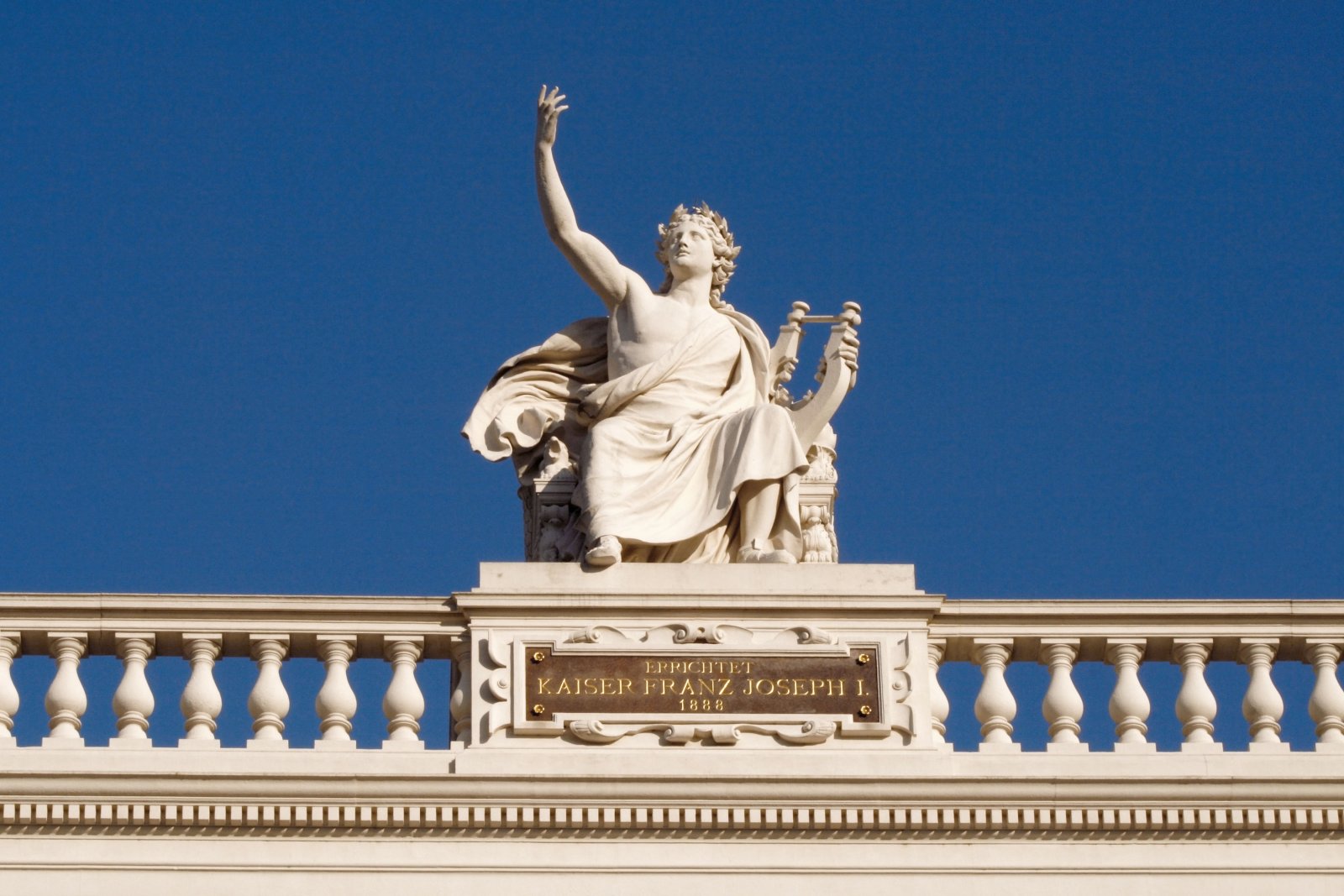 Le Burgtheater (Théâtre de la Cour Impériale) - Wien | Secret World Trip Planner