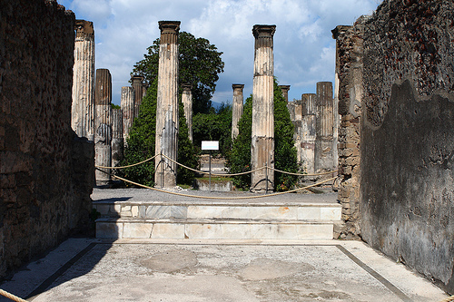Casa di Pansa - Via delle Terme | Secret World Trip Planner