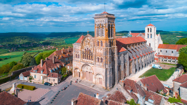 Basilique Sainte-Marie-Madeleine - Vézelay | Secret World Trip Planner