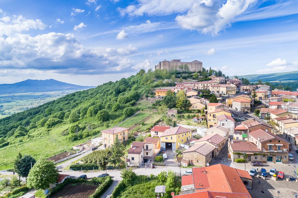 Zamak Frederika od Lagopesolea - Lagopesole | Secret World Trip Planner