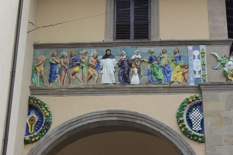 Robbiano frieze Ospedale ڈیل Ceppo  - Pistoia | Secret World Trip Planner