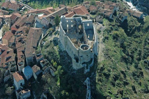 Imorat Caracciolo-Maxfiy Vt - Brienza | Secret World Trip Planner