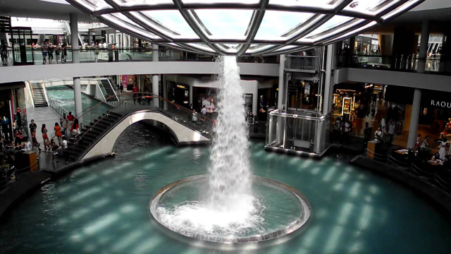Pioggia Oculus - Marina Bay Sands - Singapore | Secret World Trip Planner