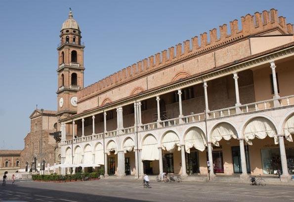 फ़ेंज़ा - Faenza | Secret World Trip Planner