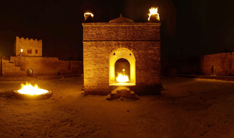 Ateshgah, le temple du feu de Bakou - Tazeh Kand-e-Nosrat Abad | Secret World Trip Planner