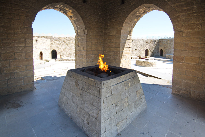 Ateshgah, le temple du feu de Bakou - Tazeh Kand-e-Nosrat Abad | Secret World Trip Planner
