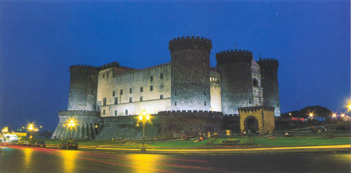 O Maschio Angioino (Castel Nuovo) - Napoli | Secret World Trip Planner