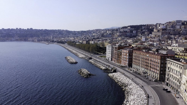 板路 - Napoli | Secret World Trip Planner