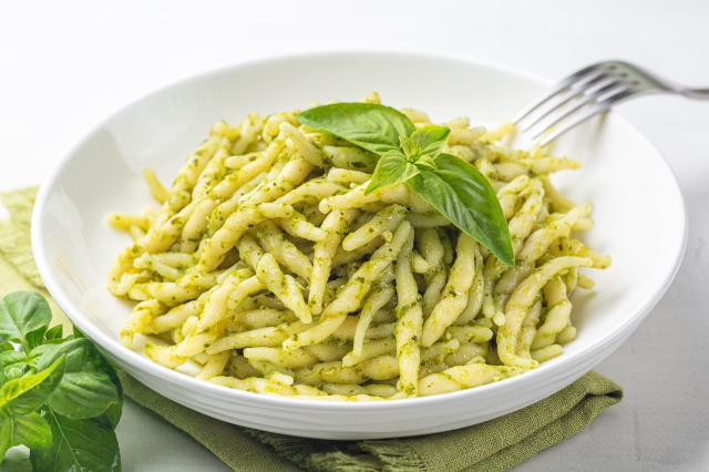 Trofie al pesto - Genova | Secret World Trip Planner