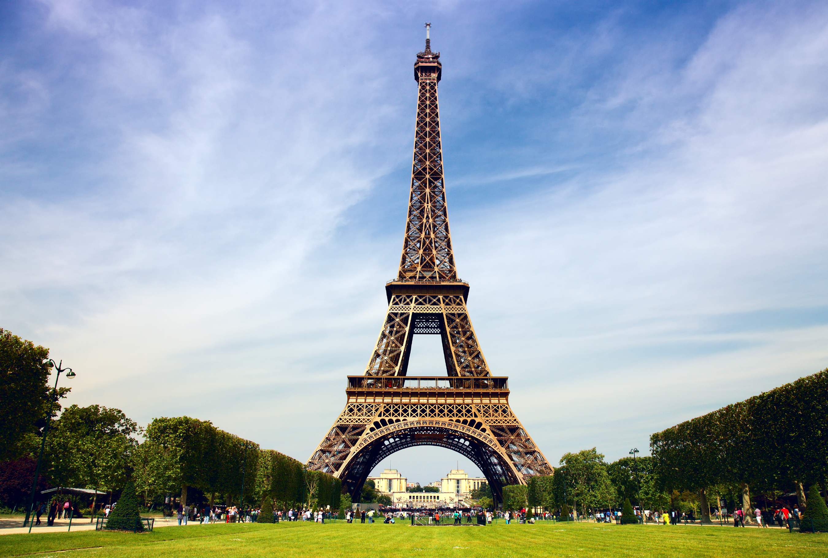 Tour Eiffel - Paris | Secret World Trip Planner