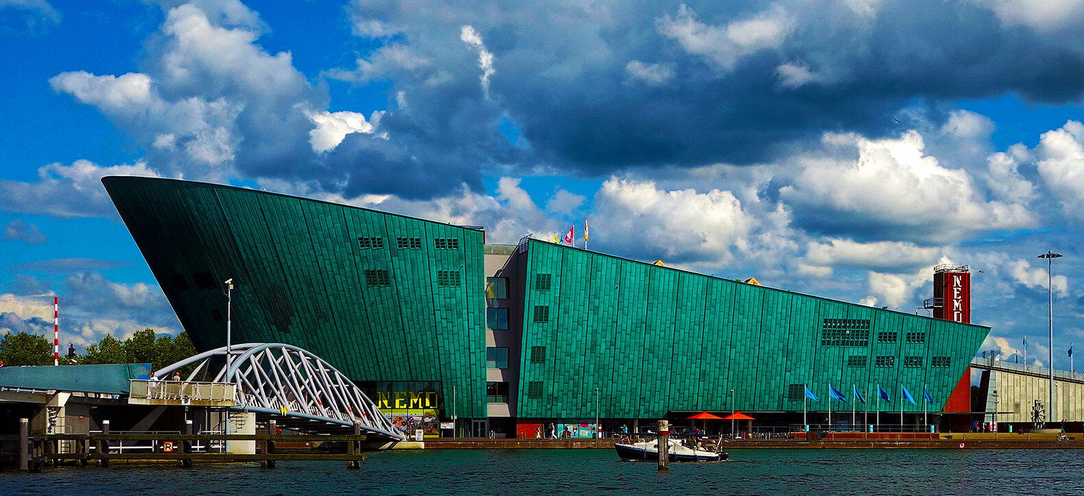 Amsterdam | The secrets of life at Science Center NEMO — Amsterdam