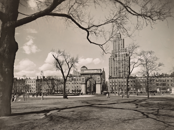 Ny: Washington square Park and the Hanging Tree - New York | Secret World Trip Planner