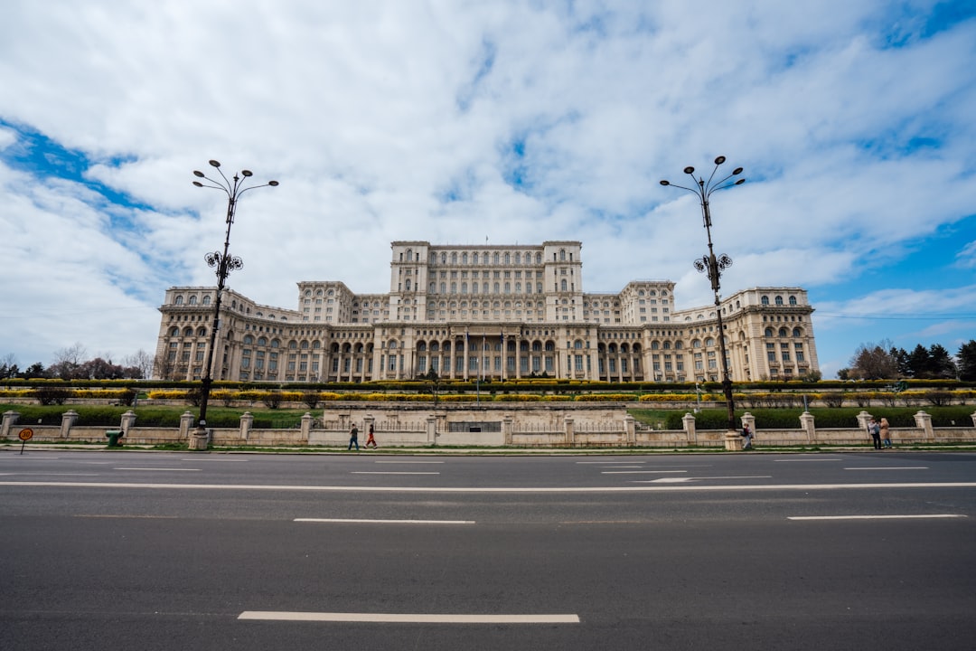 Le Palais du Parlement de Bucarest : une merveille inconnue - București | Secret World Trip Planner
