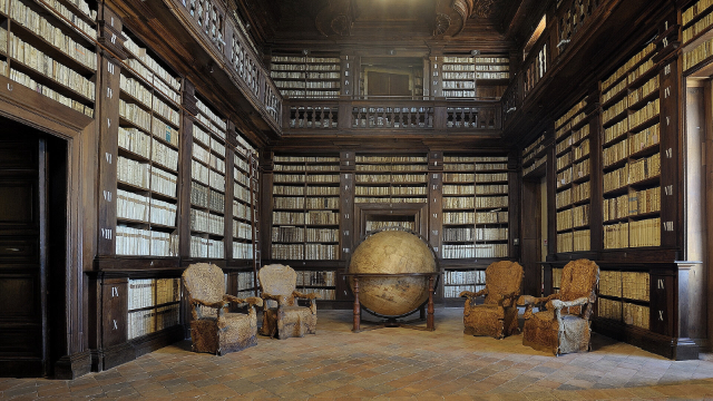 গ্লোব রুম - Fermo | Secret World Trip Planner