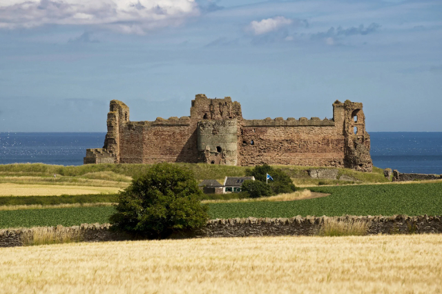 Château de Tantallon - North Berwick EH39 5PN | Secret World Trip Planner