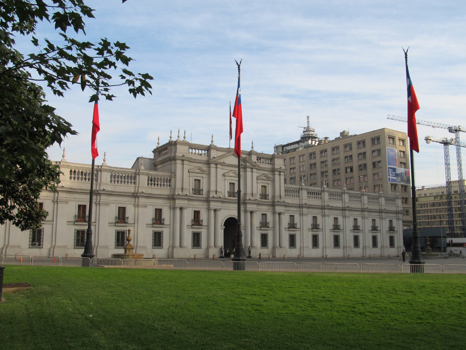Palacio de la Moneda (Moneda Palace) - Santiago | Secret World Trip Planner