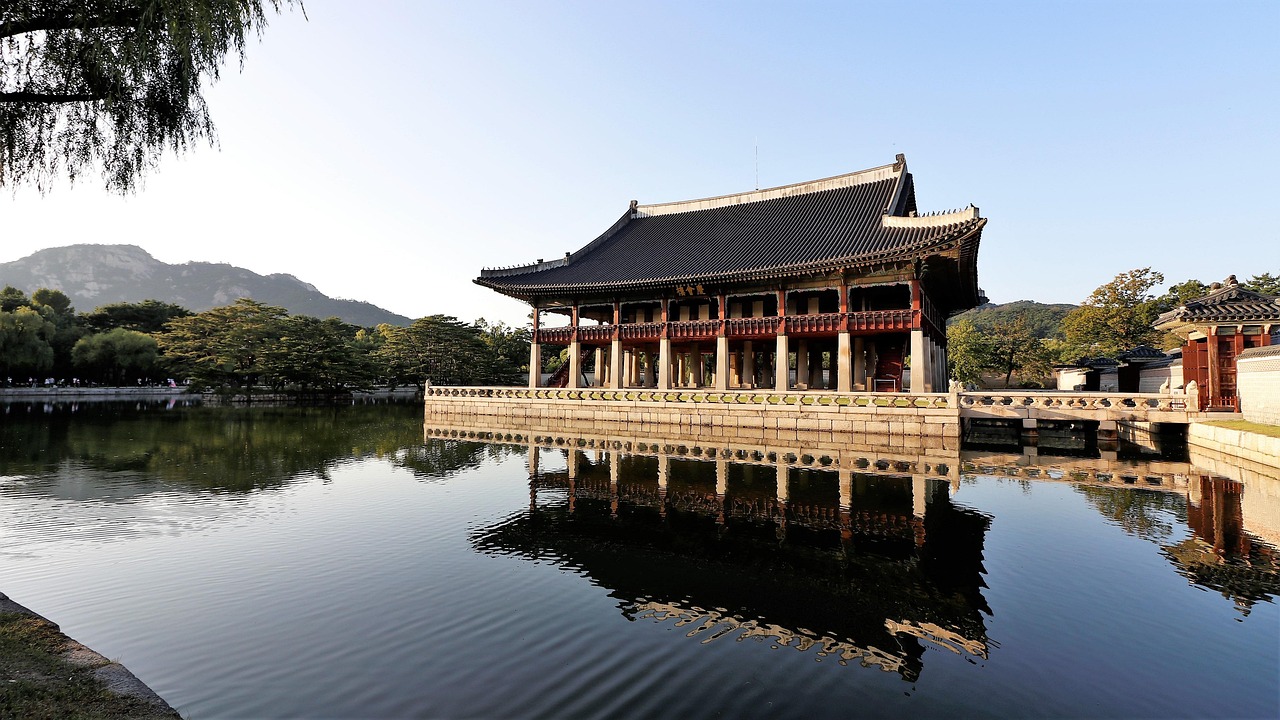Seoul | Gyeongbokgung Palace - Jongno-gu | Secret World Trip Planner