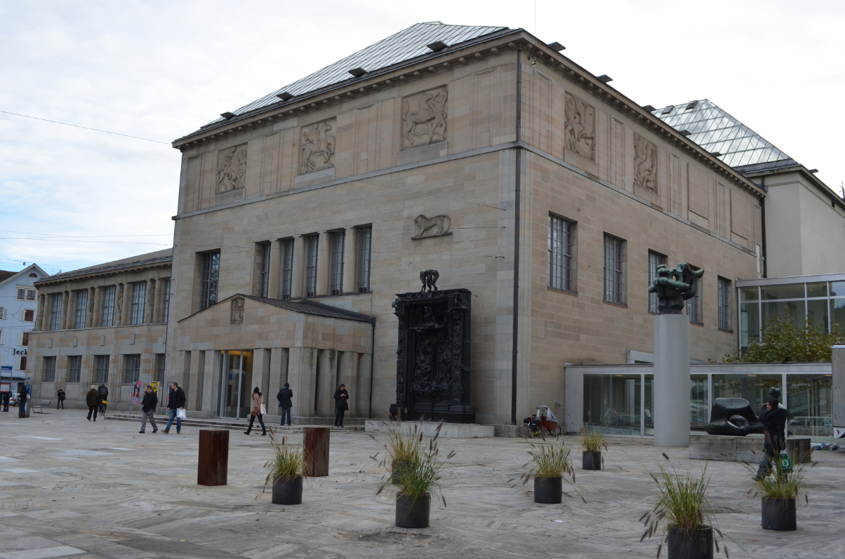 The Kunsthaus Zürich houses and a great art collection — Zurigo