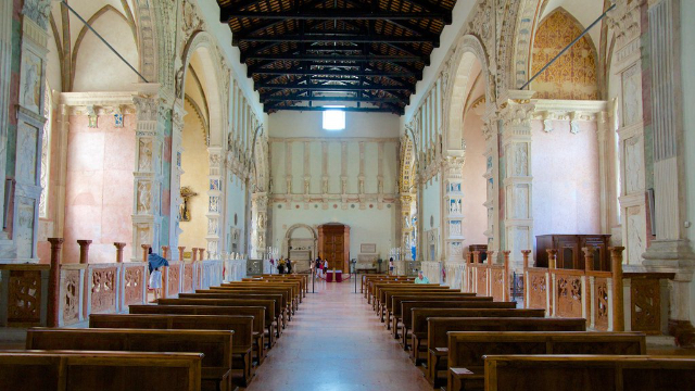 말라테스타 사원 - Rimini | Secret World Trip Planner