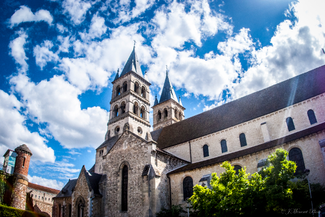 Die Kathedrale von Notre-Dame in Melun - Melun | Secret World Trip Planner