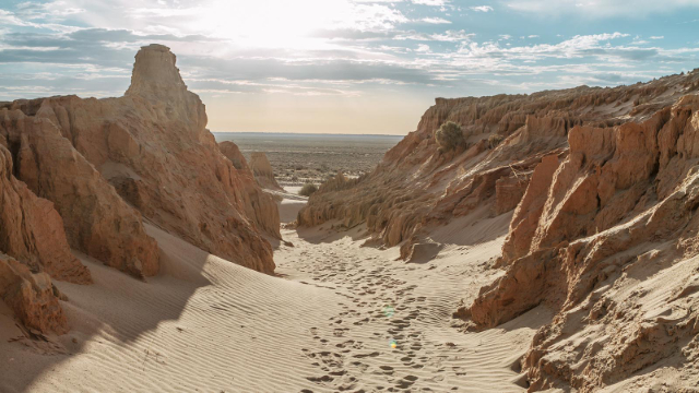 Parc national de Mungo - Mungo | Secret World Trip Planner