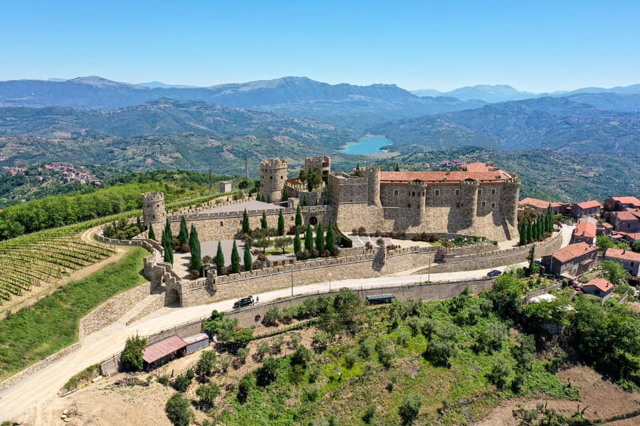 Kastil Rocca Cilento - Rocca Cilento | Secret World Trip Planner