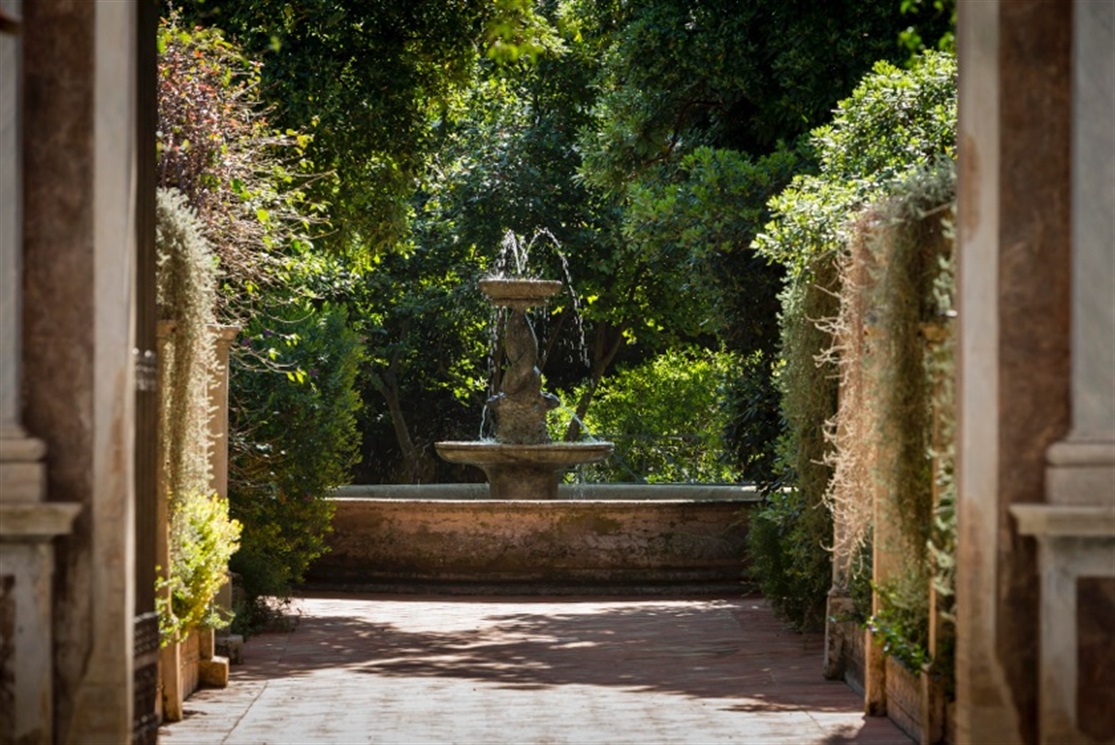 Palazzo Margherita dan Francis Ford Coppola - Bernalda | Secret World Trip Planner