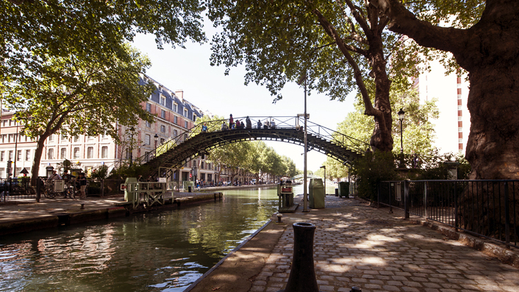 Paris: The Canal Saint Martin and a romantic walk - Parigi | Secret World Trip Planner